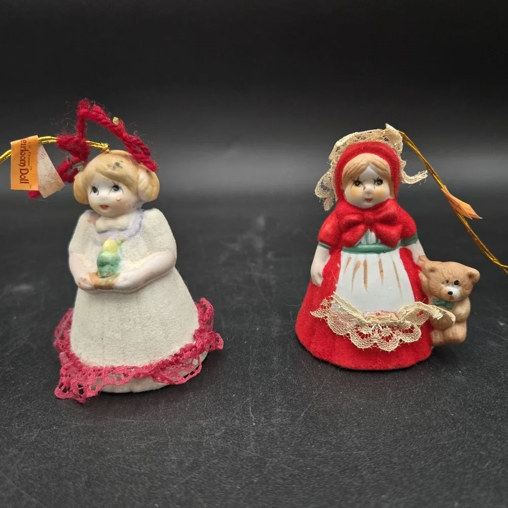 4 Vtg Bell Girl Figurine Figure Ornament‎ Christmas Caroler Jasco Taiwan